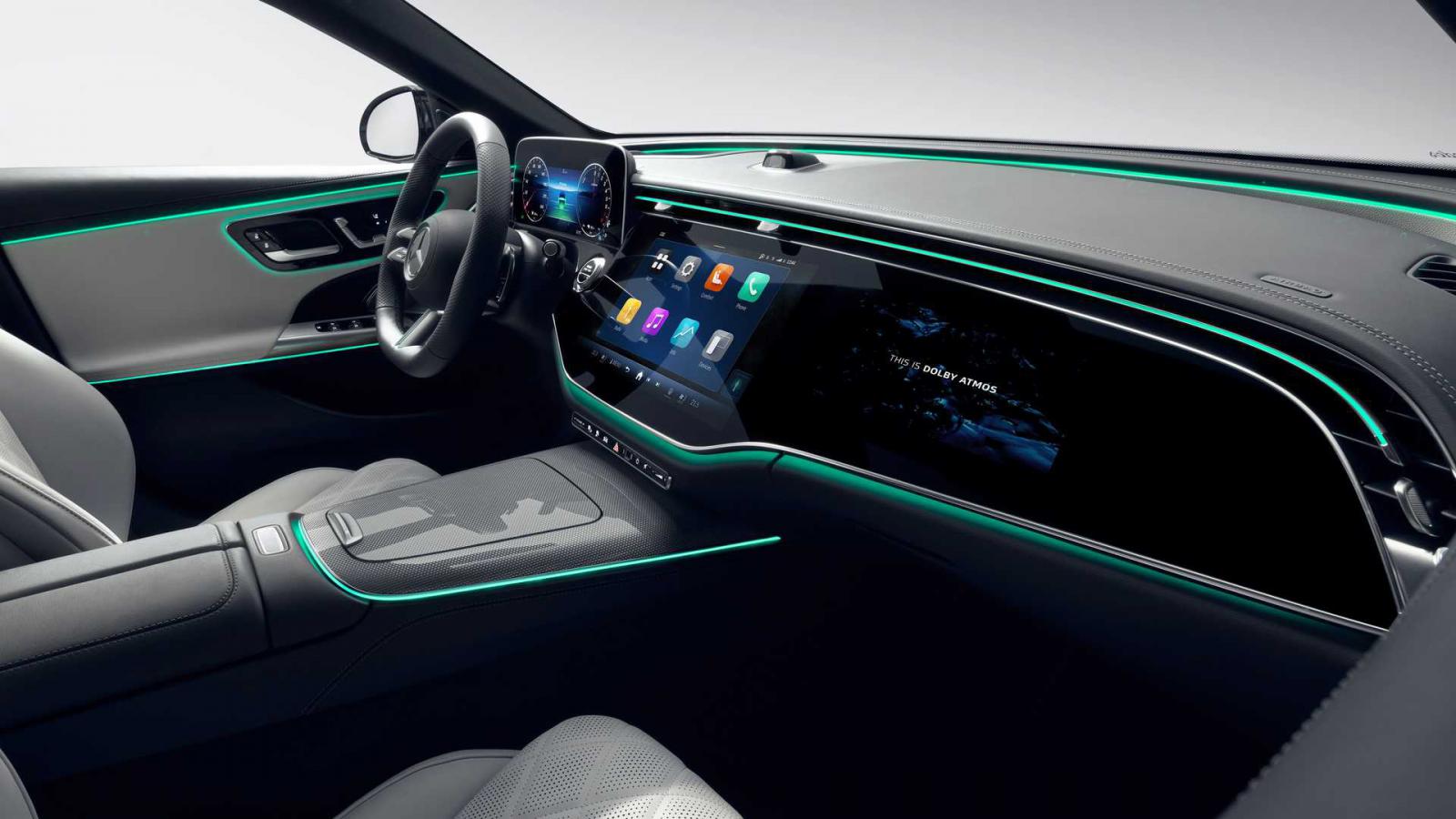 Νέα Mercedes E-Class: Με Superscreen και κάμερα στο ταμπλό η καμπίνα! 